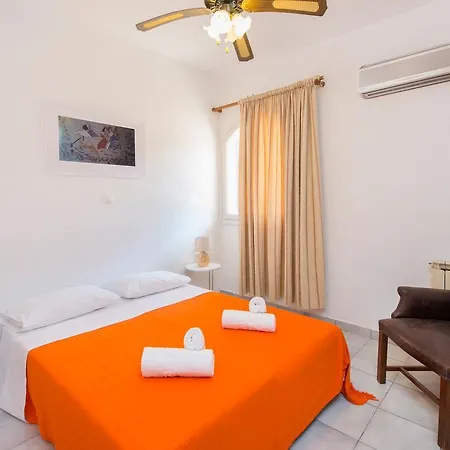 δώρα Βίλα Φαληράκι